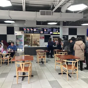 Hungry Minnesotans on a Sunday at noon.