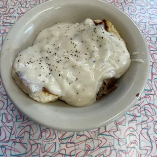 Biscuit &amp;  Gravy