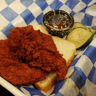 Hot w/ Hot Chicken Sauce.  It'll burn ya.