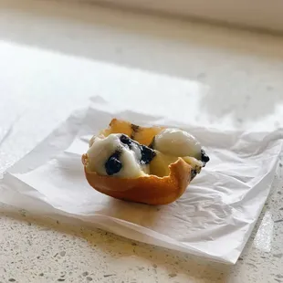 Black sesame wheel pie