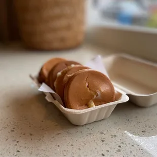 Wheel cakes
