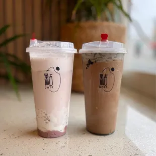 Taro sago, black sesame milk tea cream foam