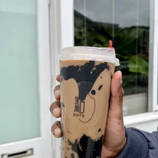 Black sesame milk tea