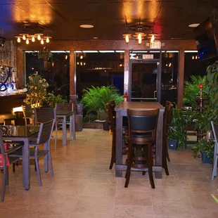 the bar and dining area