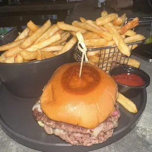 Papi Chulo Burger