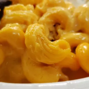 Creamy Mac and cheese cooked perfectly