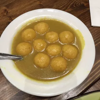 Curry Fishball Wide Rice Noodle Soup