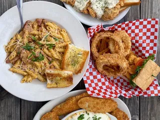 Mouton's Bistro & Bar