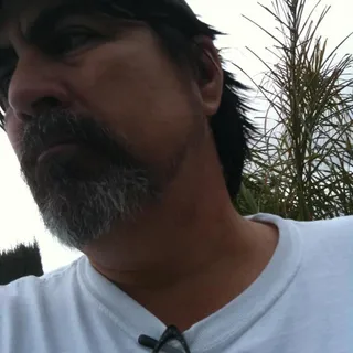 Darren H.