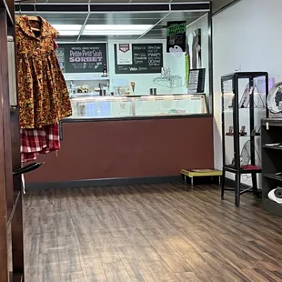 the interior of a restaurant