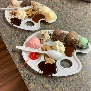 tasting palette - five mini scoops and five toppings