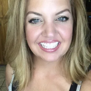 Sabrina F.