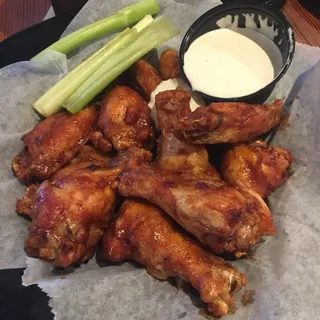 Bone-In Wings (12 pieces)