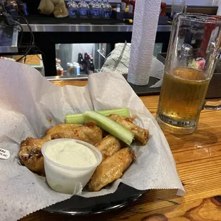 Wings Thia garlic, amazing blue cheese