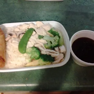 Garlic Chickrn combo dinner with white rice instead of fried &amp; said on the side.