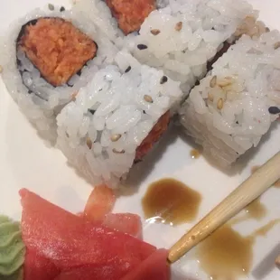 Spicy tuna roll