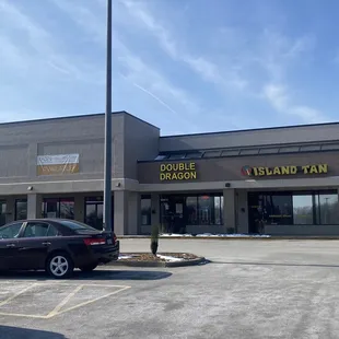 the outside of a restaurant