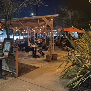 Once upon a Portland night.. always cozy, delicious and great vibes at DD
