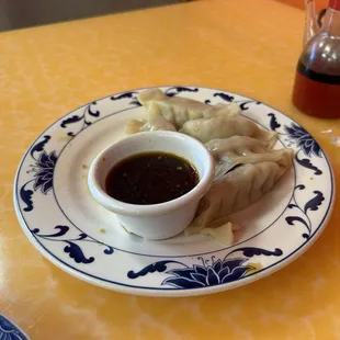 Steamed potstickers