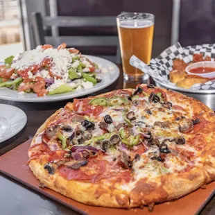 pizza and salad