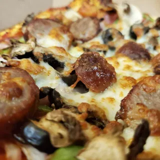 Palate Pleaser - Authentic Sauce, Mozzarella, Pepperoni, Canadian Bacon, Red Onion, Bell Pepper, Black Olive, Mushroom, Italian Sausage.