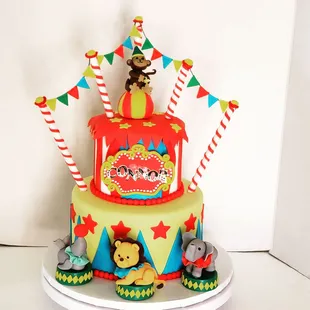 a circus themed cake