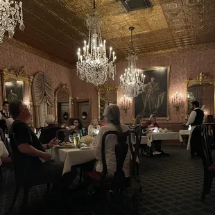dining room with chandelier and chandelier