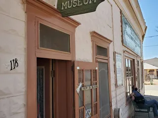 Rose Tree Museum and Books