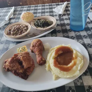 Hum, hum Good!  1/4 chicken, three sides and corn bread $9.99 during the week. Special on Sunday $8.95. Great deal