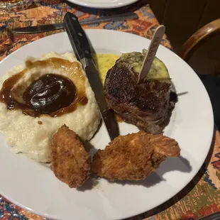Bacon fillet mignon with mashed potato