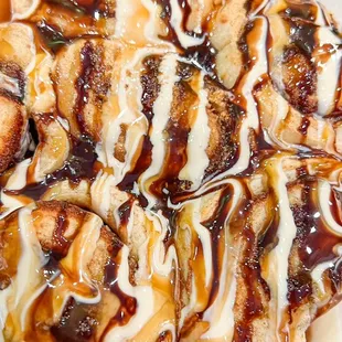 Cinnamon Roll Skillet