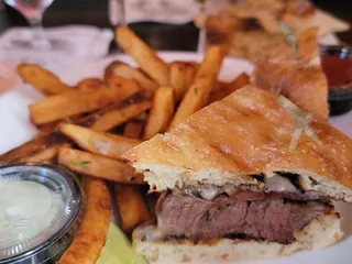 Pickwick & Frolic Restaurant and Club