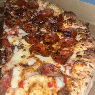 Large pepperoni with bacon
