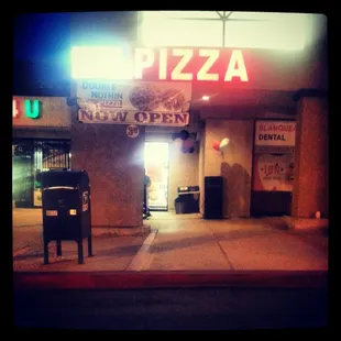 Inland Empire&apos;s favorite pizza is now open in Corona in the Cardenas shopping center.