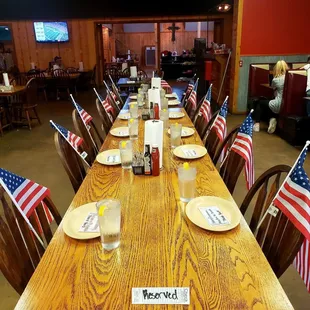 sushi and sashimi, interior