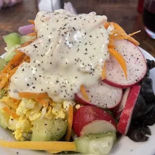 Salad Bar has black olives!