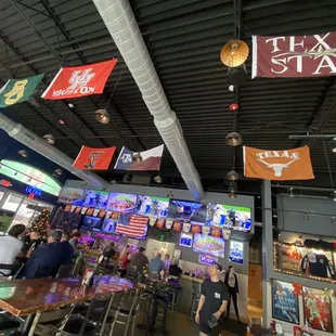 Nice selection of Texas school team flags! (Especially that green and gold BU!)
