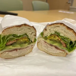 Club : turkey, bacon and avocado ! On Dutch crunch yum