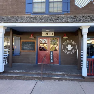 Double Shot Coffee Lounge