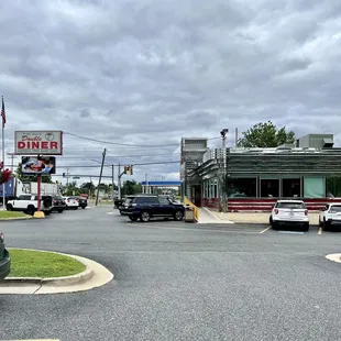 07-30-22 Double T Diner White Marsh