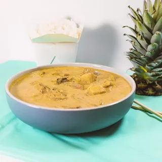 Sweet Golden Curry (Kaeng Kari)