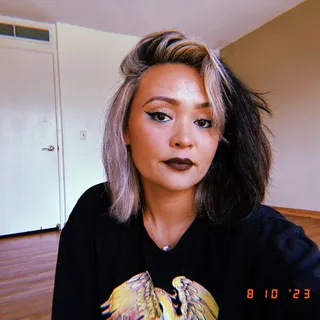 Skye M.