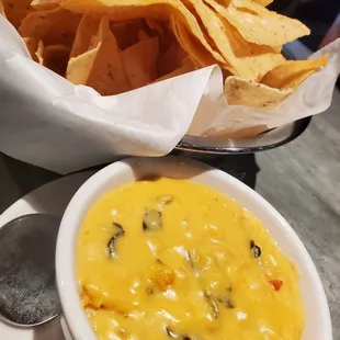 nachos, food
