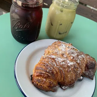 Pistachio Croissant