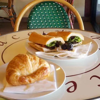 Plain Croissant