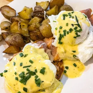 Benedict- Salmon