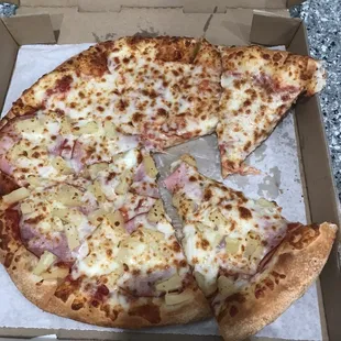 Hawaiian Pizza