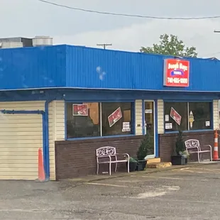 Here is the worst restaurant in the planet !