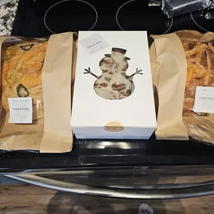 If heaven tastes this good I can't wait to go. Jalapeño cheddar, garlic cheddar, and cinnamon loaf.