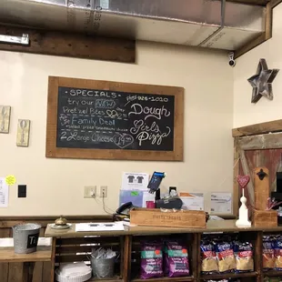 ramen and noodles, interior